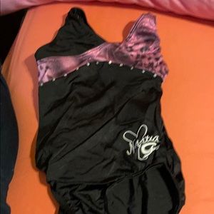 Gymnastics leotard
